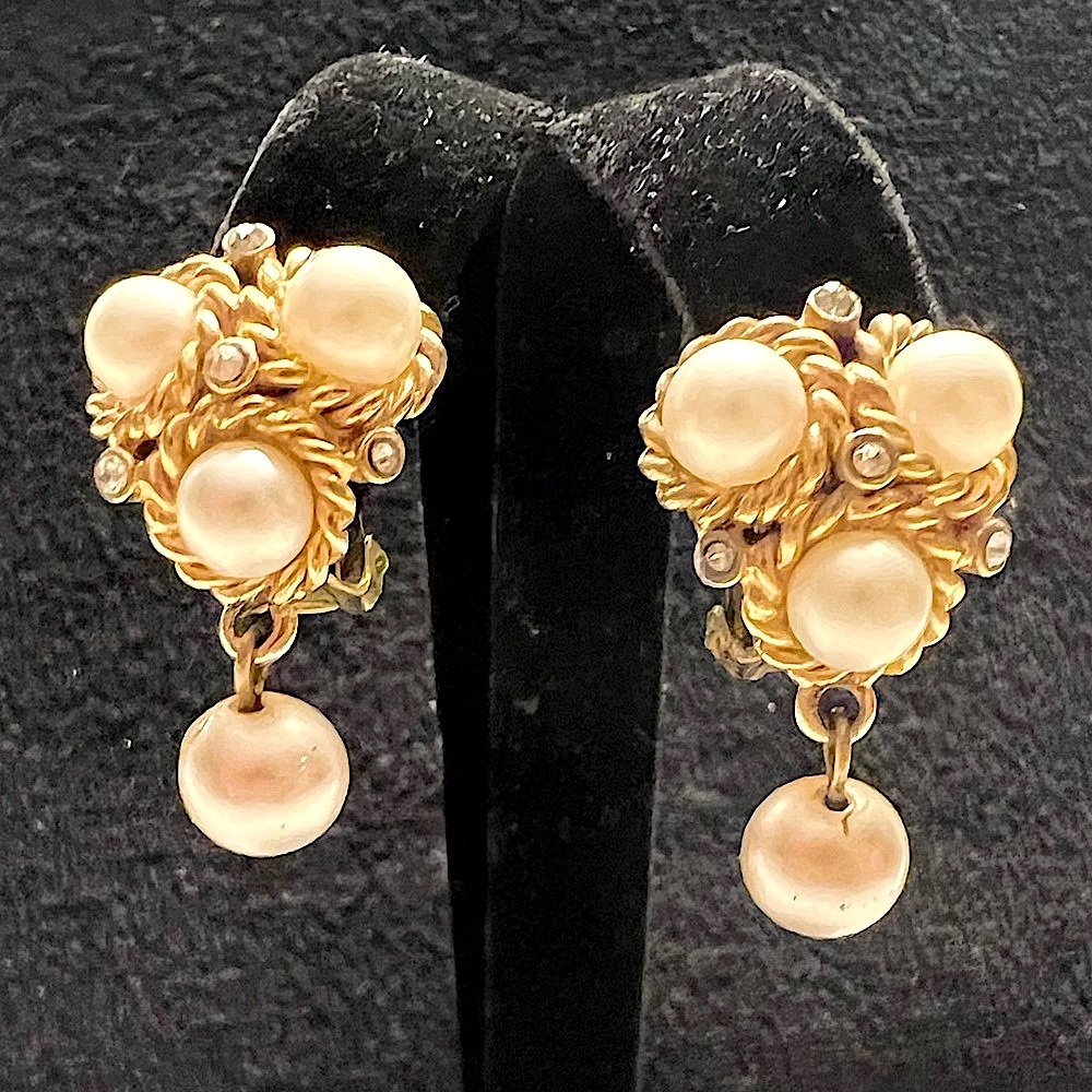Hattie Carnegie Signed Faux Pearl And Diamond Antique Style Vintage Earrings - Picture 1 of 6